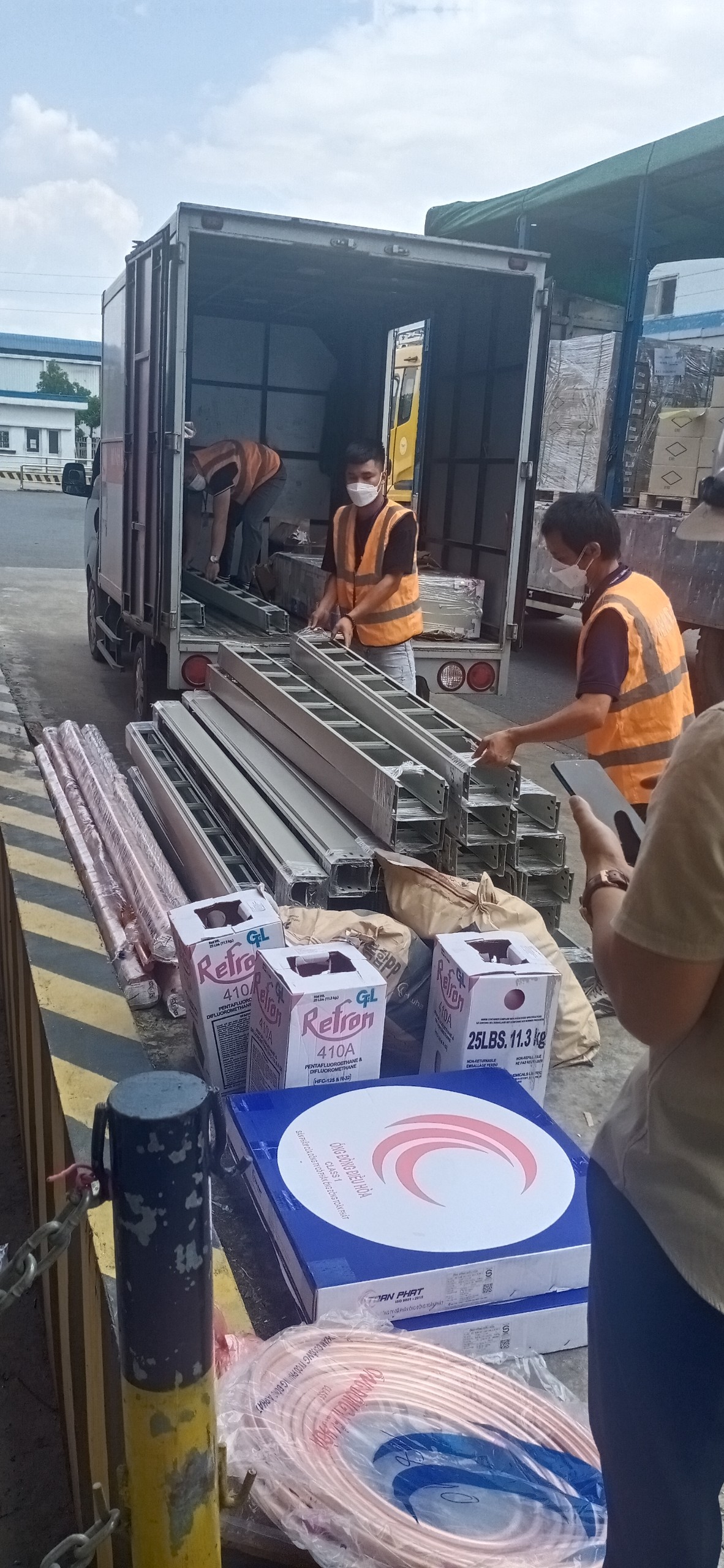 Các loại thang máng cáp